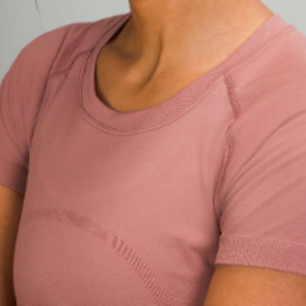 (6089) 🍋 LULULEMON RUN: Swiftly Tech Short Sleeve Crew Sz 4 **LOVED - Picture 2 of 7